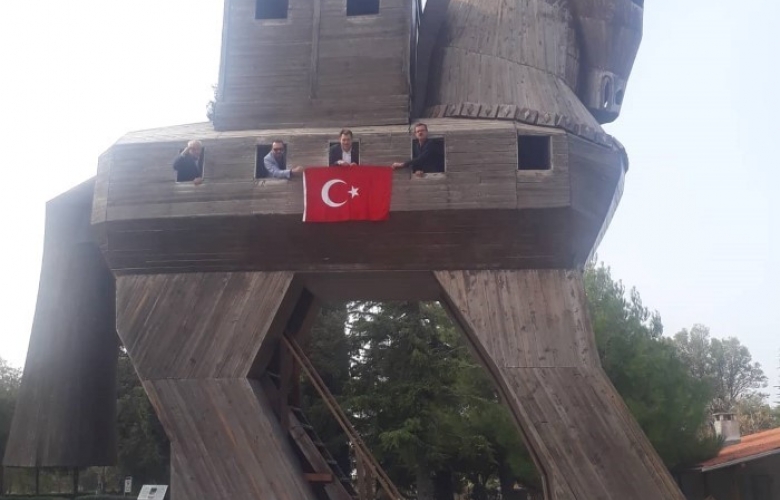 TROİA' DAN KAHRAMAM MEHMETÇİKLERE ASKER SELAMI