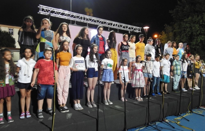 ÇANAKKALE ULUSLARARASI KOROLAR FESTİVALİ SONA ERDİ