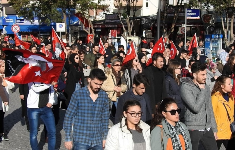 ÇANAKKALE İDLİB ŞEHİTLERİ İÇİN YÜRÜDÜ 