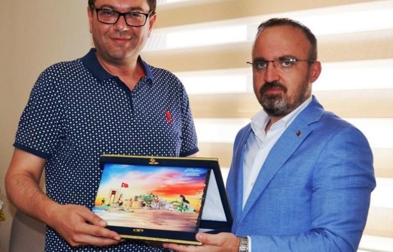 TURAN "EZİNE SÜTÜYLE, TARIMIYLA DEĞİL MODERN SANAYİSİYLE DE MARKA HALİNE GELECEK”