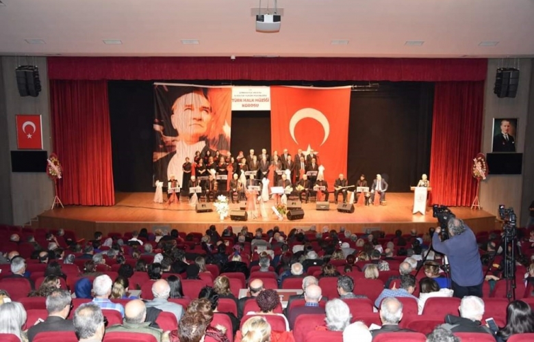 2019' UN SON TÜRK HALK MÜZİĞİ KONSERİNDE ATATÜRK' ÜN SEVDİGİ SARKILAR SESLENDİRİLDİ
