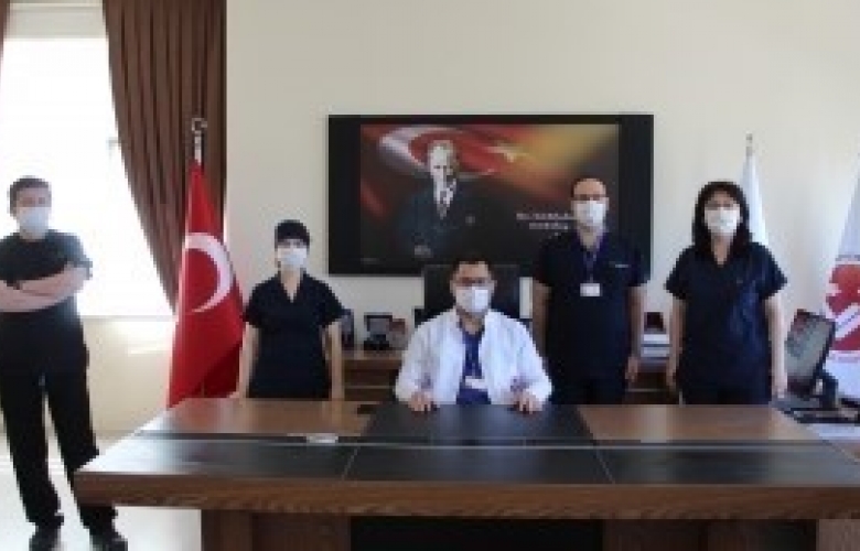 AKDUR,  ÇOMÜ PANDEMİ HASTANESINDEKİ "COVİD - 19" SAĞLIK HİZMETLERİNİ ANLATTI