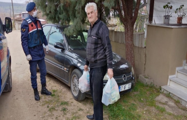 ÇANAKKALE' DE  “VEFA SOSYAL DESTEK GRUBU” 8 BİN VATANDAŞIN YARDIMINA KOŞTU