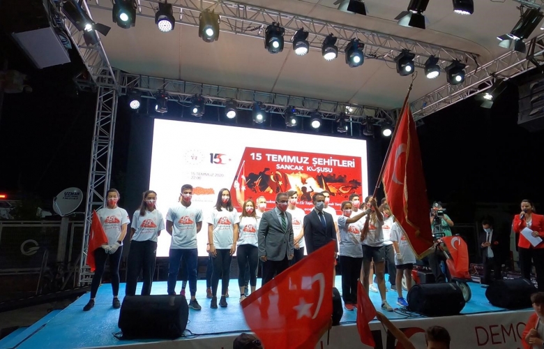 ÇANAKKALE' DE “15 TEMMUZ SANCAK KOŞUSU” YAPILDI