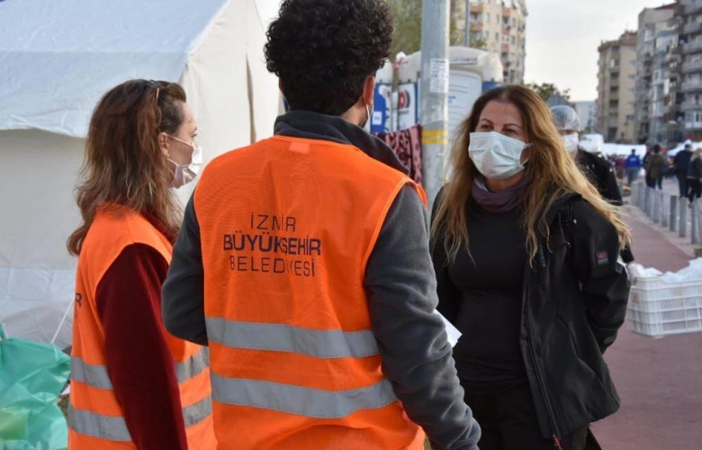 ÜNÜVAR  DEPREM FELAKETİ YAŞAYAN İZMİR’DE ÇADIR KENTTE DEPREM ZEDELER İLE BİR ARAYA GELDİ