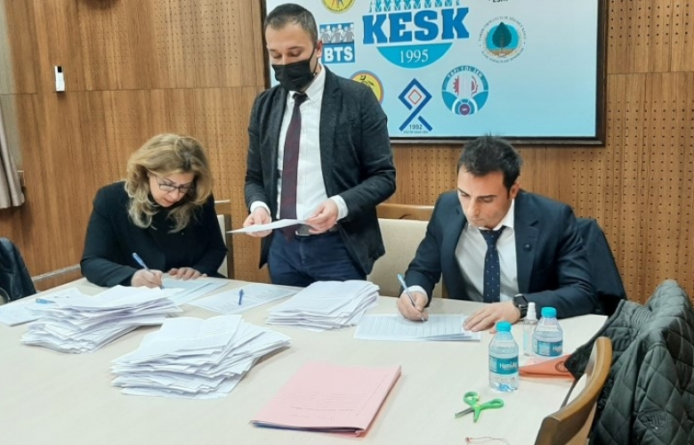 KIRAN KIRANA SEÇİMİN GALİBİ HİCRİ NALBANT OLDU