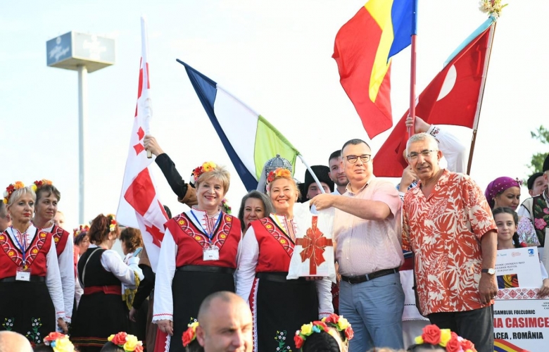 KEPEZ BELEDİYESİNDEN “5.Cİ ULUSLARARASI ÇANAKKALE TROYA HALK DANSLARI FESTİVALİ” 