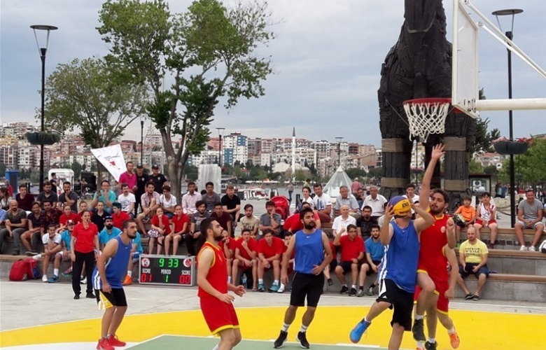 Kordon'da sokak basketbolu heyecanı yaşanacak