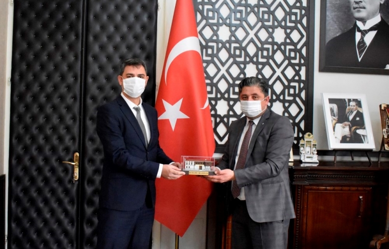 YAVUZ “ÇANAKKALE İŞKUR, BELEDİYELERİN GÜÇLÜ BİR PAYDAŞI OLACAK”