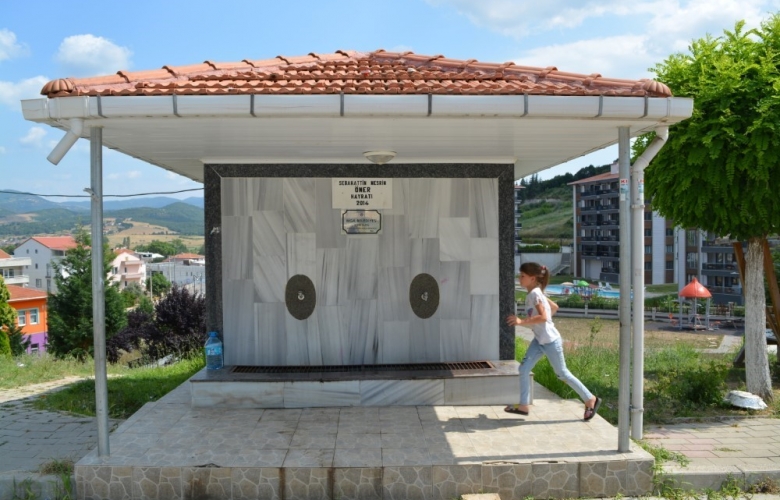 BİGA BELEDİYEDİSİNDEN TATLI SU ÇEŞMELERİNE BAKIM VE TEMİZLİK 