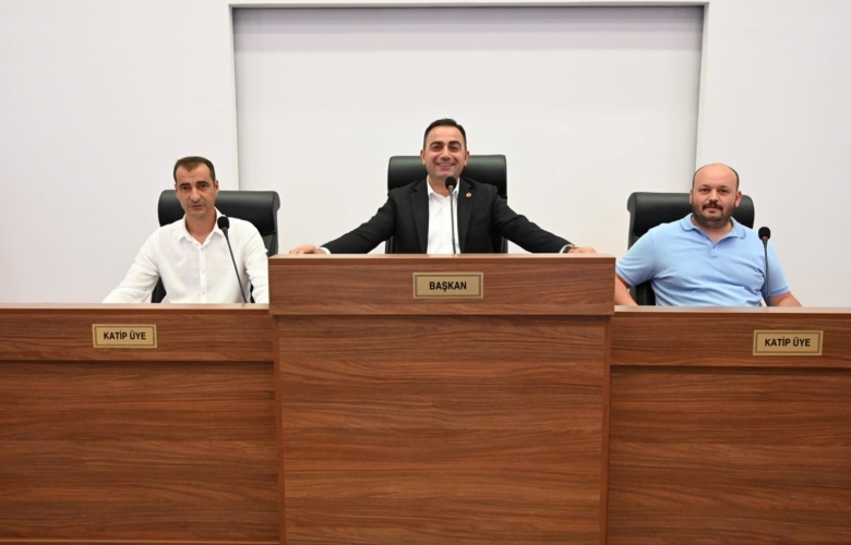 BİGA BELEDİYE MECLİSİNDE VATANDAŞA HİZMET OLARAK DÖNECEK KARARLAR REDDEDİLDİ