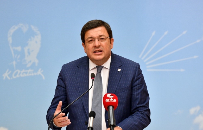 ERKEK “DÜŞMANLARININ BİLE SAYGI DUYDUĞU ÖNDERİMİZİ ANIYORUZ!”