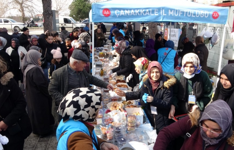 DİYANET VAKFINDAN DEPREMZEDELER YARARINA KERMES