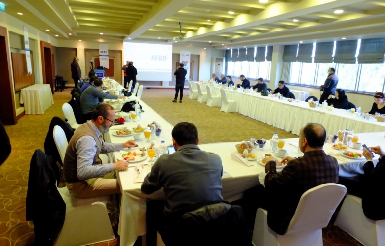 ÇANAKKALE’Lİ BASIN MENSUPLARINA AFET EĞİTİMİ