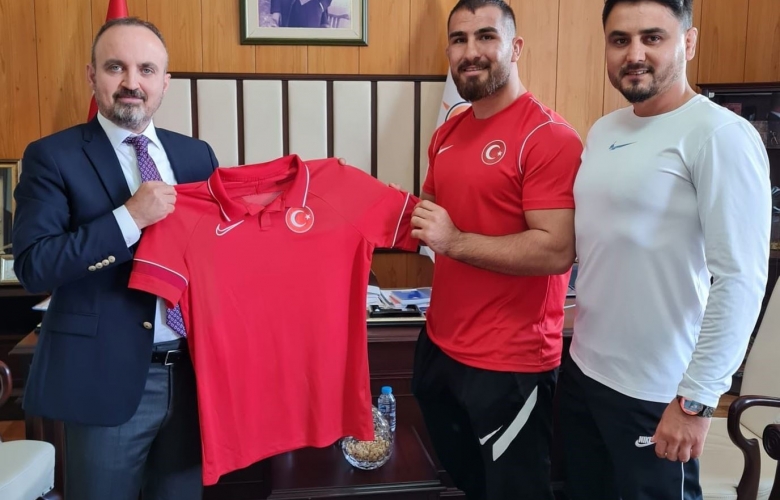 TURAN, AVRUPA ŞAMPİYONU AKTÜRK İLE BİR ARAYA GELDİ