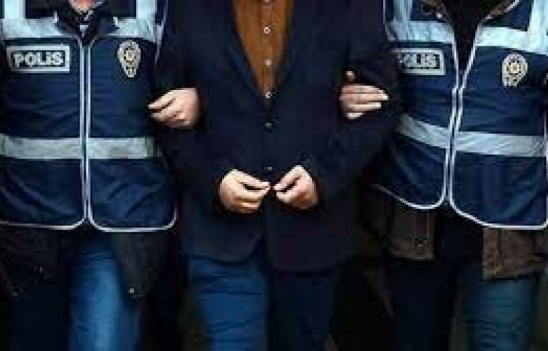 FETÖ FİRARİSİ ÖĞRETMEN YAKALANDI ARANAN ESKİ ÖZEL KURUM ÖĞRETMENİ YAKALANDI!