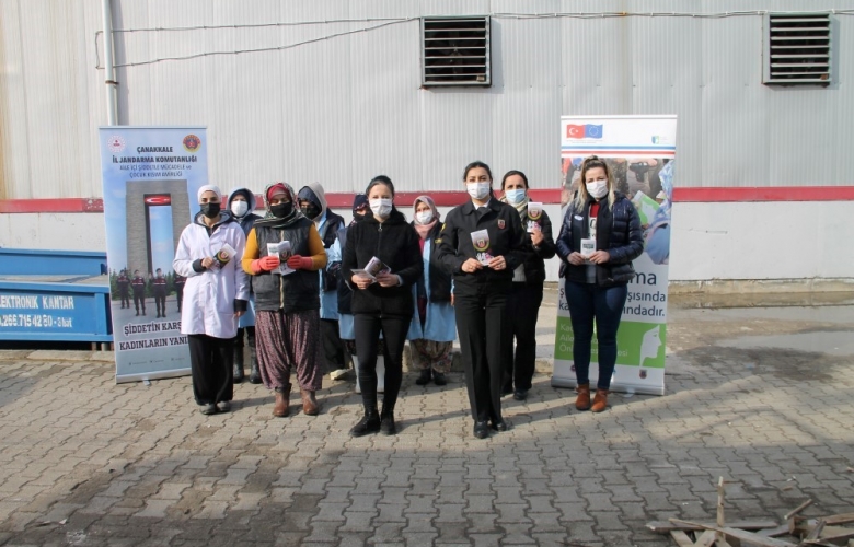 JANDARMA’DAN AİLE İÇİ ŞİDDETLE MÜCADELE BİLGİLENDİRME TOPLANTISI
