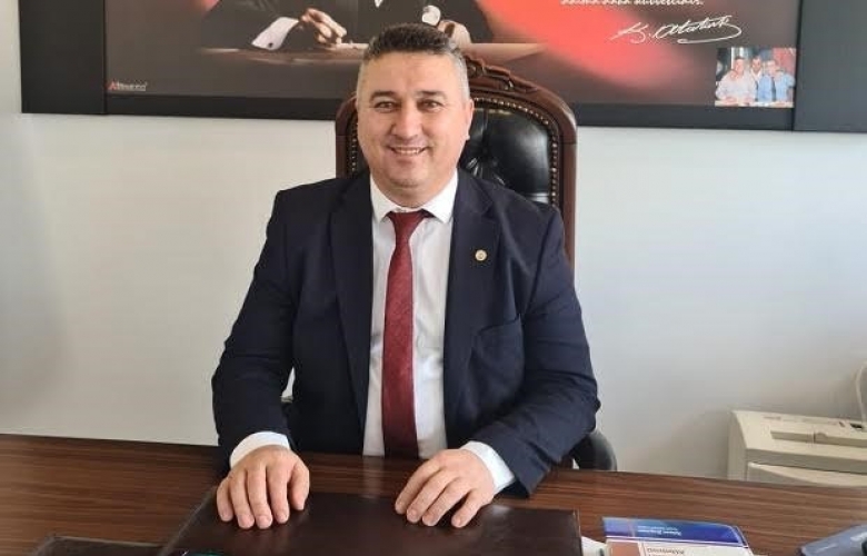 AYVACIK BELEDİYESİ'NDEN ÖĞRENCİLERE KARNE HEDİYESİ