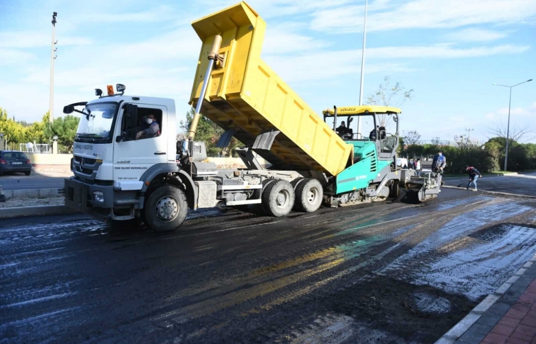 ÇANAKKALE BELEDİYESİ ÜSTYAPI YENİLEME ÇALIŞMALARI DEVAM EDİYOR