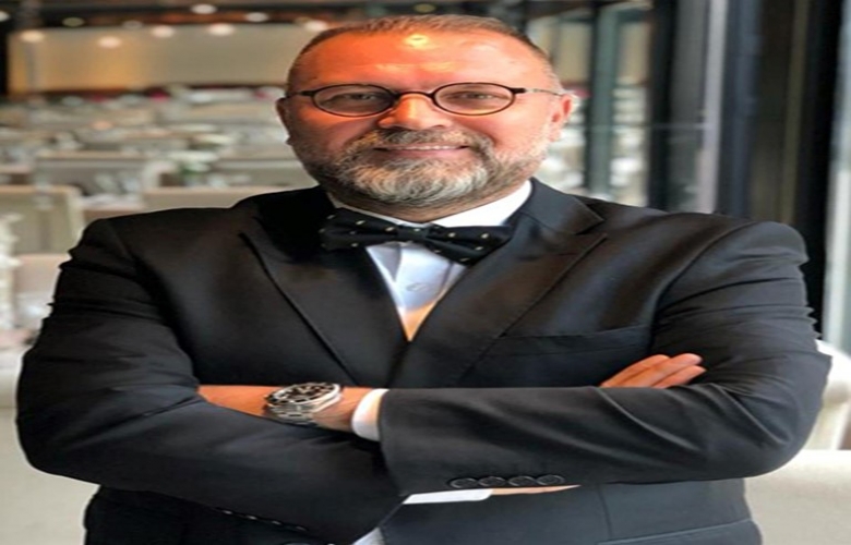 DEMİRHAN “YA OLDUĞUN GİBİ GÖRÜN, YA GÖRÜNDÜĞÜN GİBİ OL”