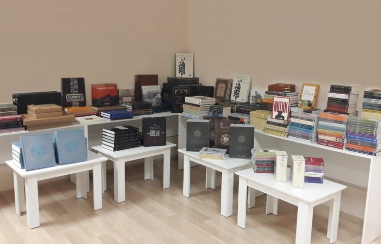 İBB'DEN ÇOCUK KÜLTÜR EVİ'NE KİTAP DESTEĞİ