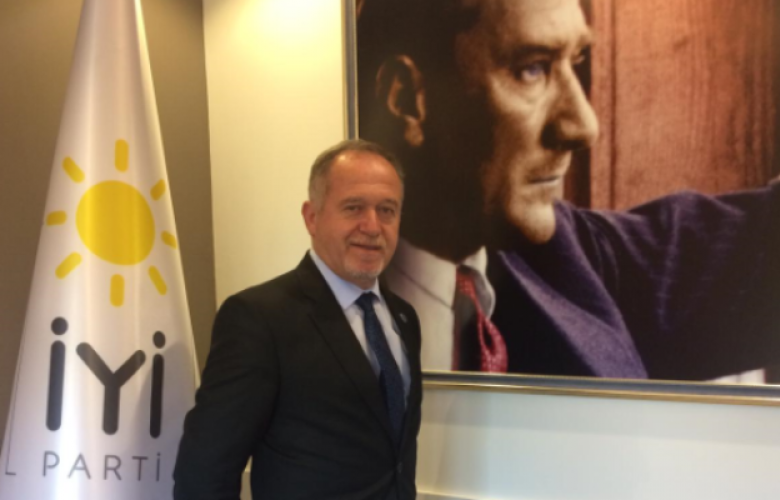 İYİ PARTİLİ YILDIZLAR’DAN CHP ÇANAKKALE ÖRGÜTÜNE “PARTİ İÇİ SORUNLARINIZI ÇÖZÜN “ ELEŞTİRİSİ