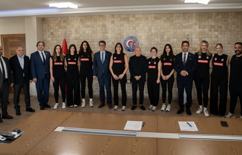 Dardanel, ÇOMÜ Kadın Voleybol Takımı’nın Ana Sponsoru Oldu