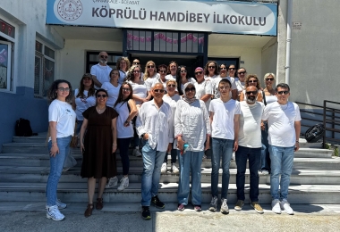 Sol Anahtarı Ritim Grubundan Eceabat’ta Coşku Dolu Gösteri 